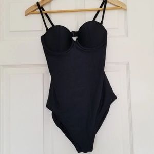 Old Navy black padded cup one piece swimsuit
